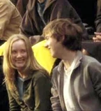 汉娜和好友厄尼。