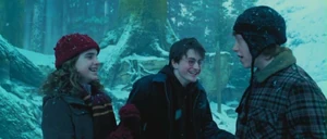 На улице с друзьями