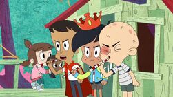 S1E01A Audrey subiendo a Chiqui