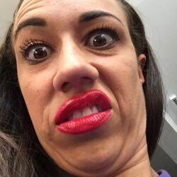 Miranda clearance sings lipstick