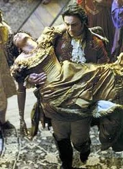 Edward Gracey carrying Elizabeth's body
