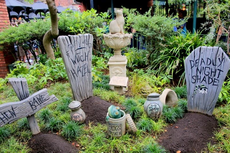 Sally's Garden | Haunted Mansion Wiki | Fandom