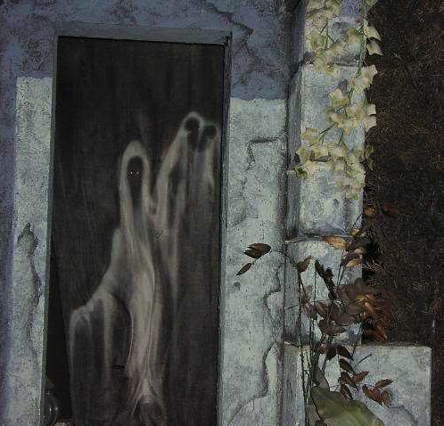 hidden mickeys disney world haunted mansion