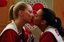 GleeKiss.jpg