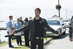 The New Girl Nathan at crime scene