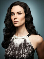 Laura-mennell-2
