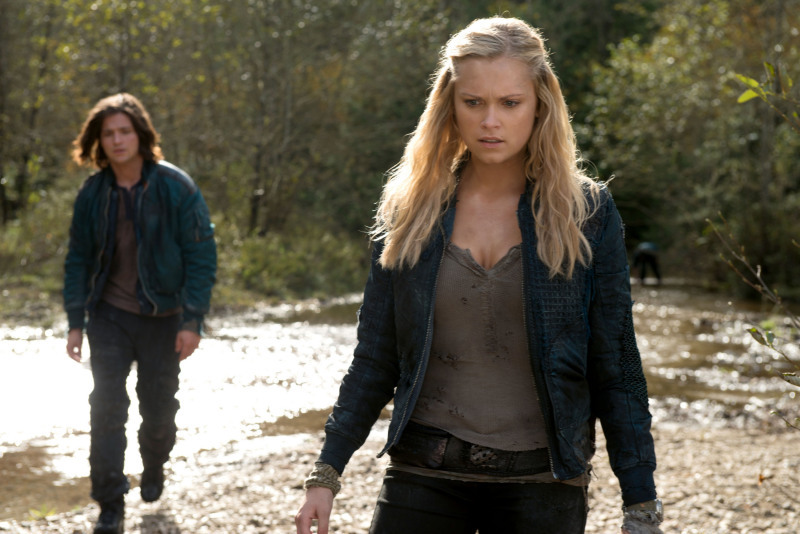 The 100: Season 1 : Jason Rothenberg, Elizabeth  