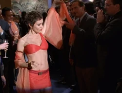 Charmed 6x13 002