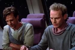TNG 1x21 002