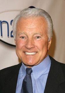 Lyle Waggoner