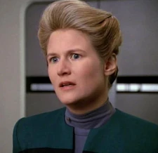 VOY 2x04 002