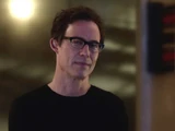 Flash: Who Is Harrison Wells?