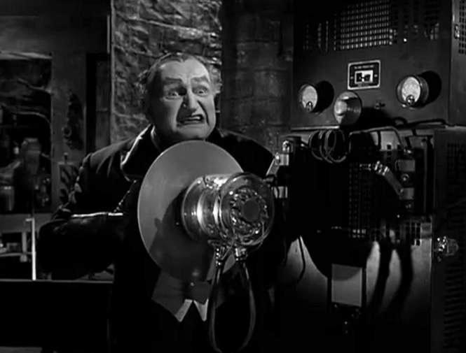 Munsters: A Walk on the Mild Side | Headhunter's Horror