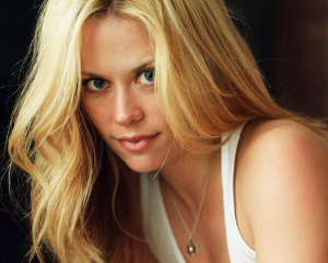 Claire Coffee - Wikipedia