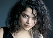 Eve Harlow