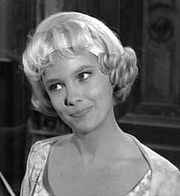 Marilyn Munster 001