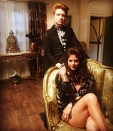 Scannell with Selma Blair on set for 1x02.