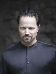 Peter Thias, voice actor for Troy, Tony, Gary, and the bodyguards in "Face to Face