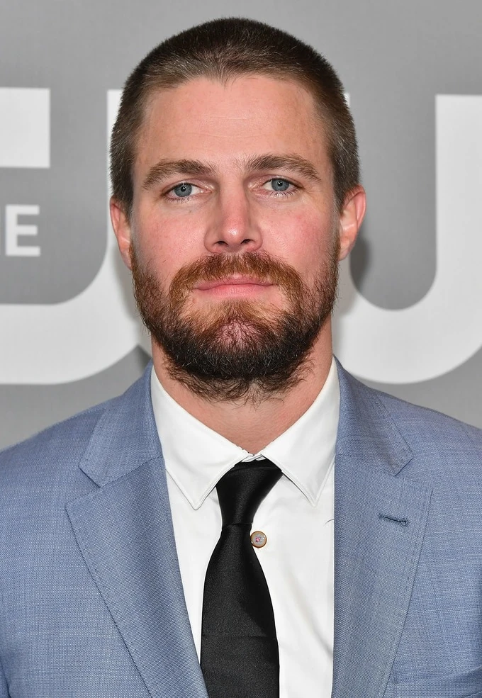 Stephen Amell | Heels Wiki | Fandom