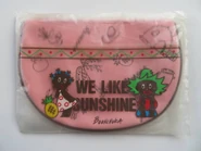 Boonchukacoinpurselined.jpg (65 KB) A bag depicting two characters under the brand name with a lined artstyle.