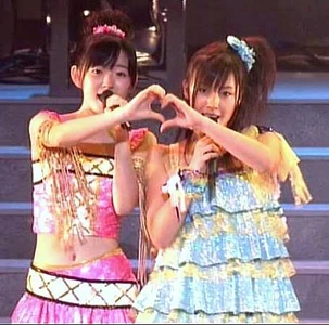 Suzuki Airi and Natsuyaki Miyabi