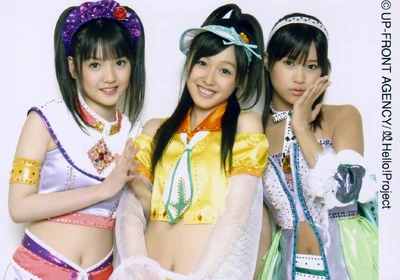 Michishige Sayumi, Kusumi Koharu, and Kamei Eri