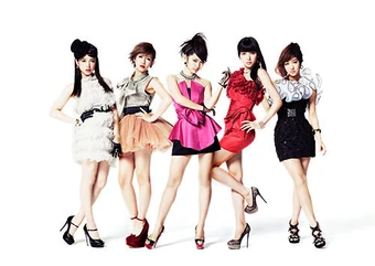 ℃-ute Queen of J-POP Solo Box 5DVD 未開封 Made to order: Music Box [GOODS] – Ado Official Music Shop