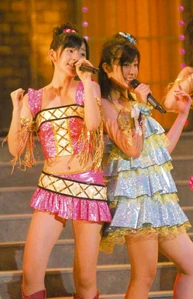 Suzuki Airi and Natsuyaki Miyabi