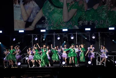 Morning Musume OG with Morning Musume '18 in the Morning Musume 20th Anniversary!! Premium