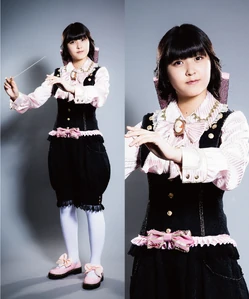 Okamura Minami as Mozart