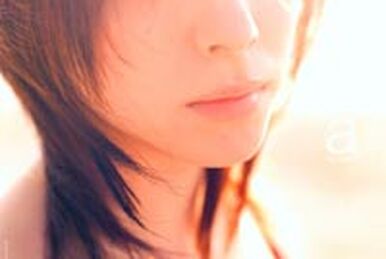 松浦亜弥／alo-hello-alo-hello・2。2003年、2004年初版 松浦亜弥／alo-hello-alo-hello・2。2003年、2004年初版 - メルカリ