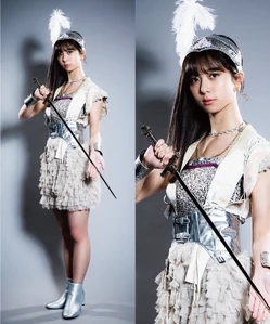 Inoue Rei as Jeanne d'Arc