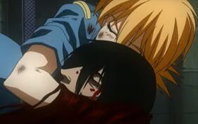 Seras holding Alucard head in her arms