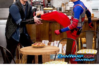 kid danger und Bianca küssen sich #captainmanandkiddanger #kiddanger #, kid danger