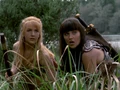 Dop 001.jpg (142 KB) Xena and Gabrielle notice a blonde Horde girl