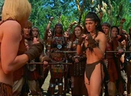 Varia and Gabrielle in a royal hand-to-hand combat