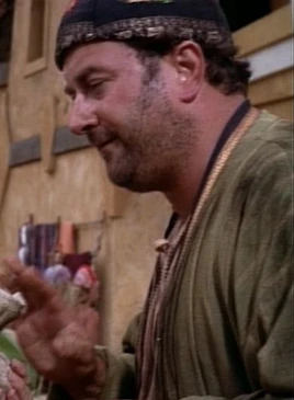 Auctioneer's sidekick