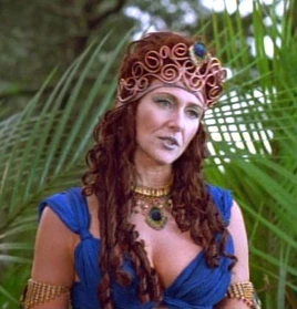 Priestess once a hero