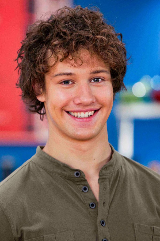 Zac Blakely, Mako Mermaids Wiki, Fandom