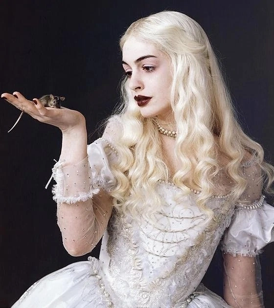 White Queen (Disney) | Heroes and Villains Wiki | Fandom