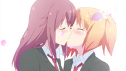 Haruka embrassant Yū sur les lèvres.