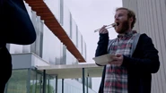 1X04 Quentin eating.jpg (350 KB)