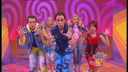 Hi-5 Peek-A-Boo 6