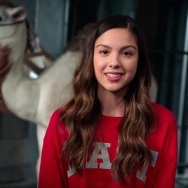 Nini Salazar-Roberts