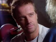 La présence de  dans le  de la  constitue la seule apparition à la télévision de l'acteur français jusqu'en .