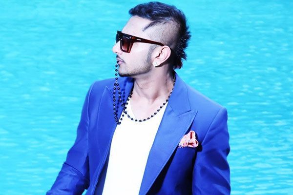 Pop singer Honey Singh booked for 'vulgar' lyrics in his new song
