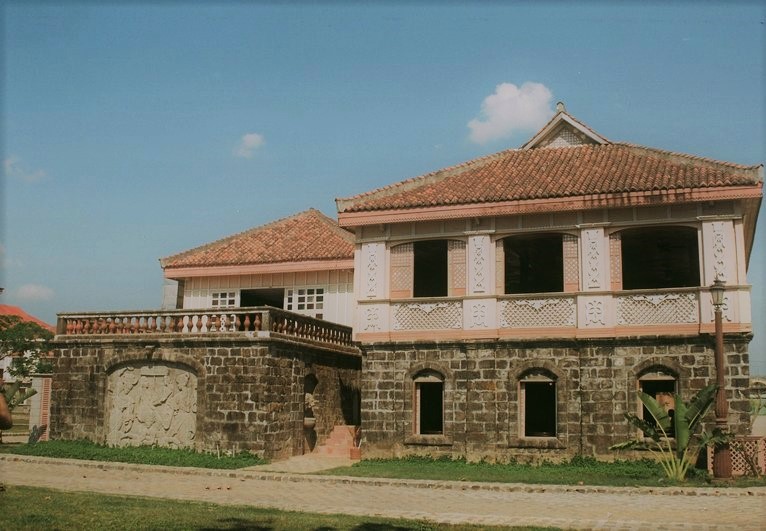 bahay na bato interior