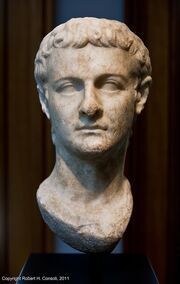 Caligula2