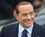 Berlusconi sonriendo