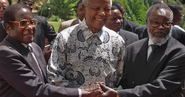 Mandela con Robert Mugabe y Sam Nujoma